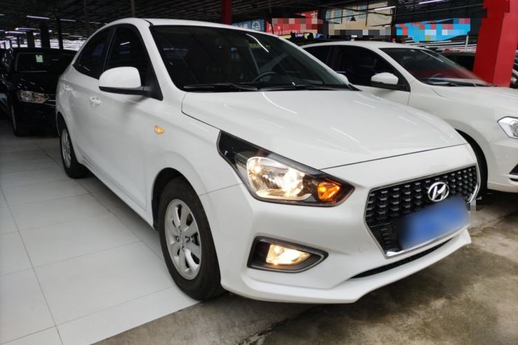 Used Hyundai Verna (older generation) 2017 1.4L Manual Huancai Edition China V Standard Exterior 1