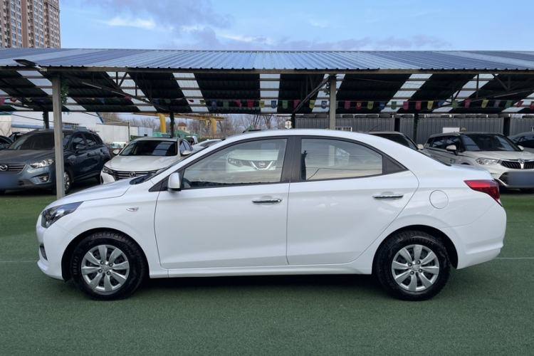 Used Hyundai Verna (older generation) 2017 1.4L Manual Refreshed Version China V Standard Exterior 1