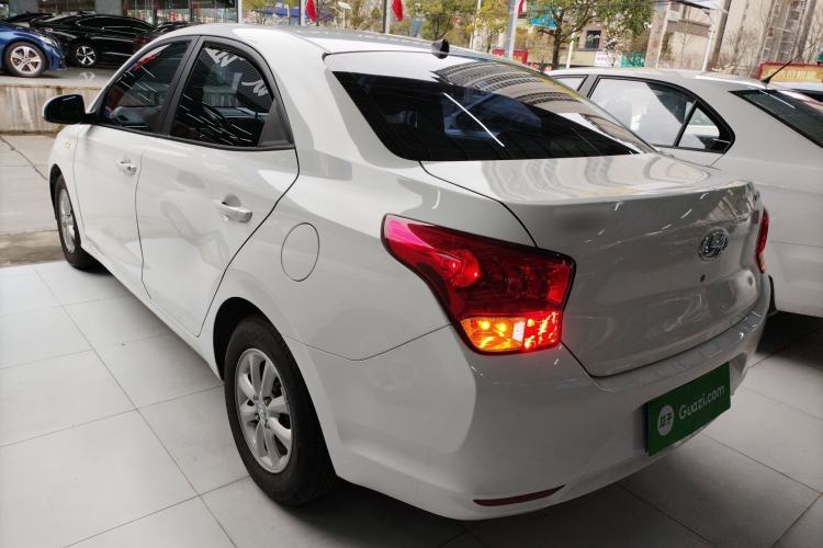 Used Hyundai Verna (older generation) 2017 1.4L Manual Huancai Edition China V Standard Exterior 2