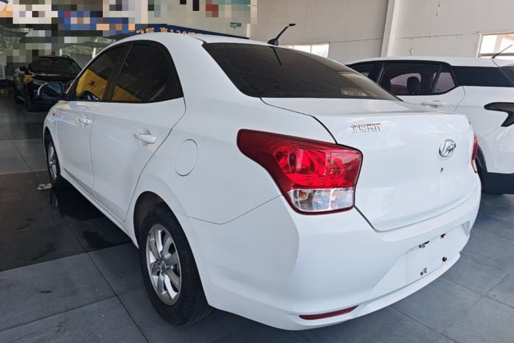Used Hyundai Verna (older generation) 2017 1.4L Manual Huancai Edition China VI Exterior 2