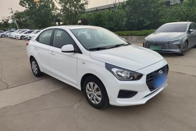 Used Hyundai Verna (older generation) 2017 1.4L Manual Refreshed Version China V Standard Exterior 2
