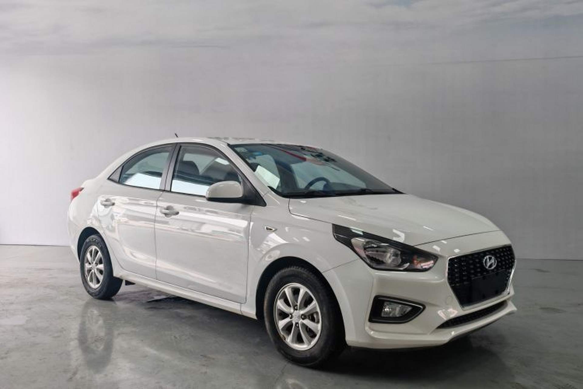 Used Hyundai Verna (older generation) 2017 1.4L Manual Huancai Edition China V Standard Exterior 2