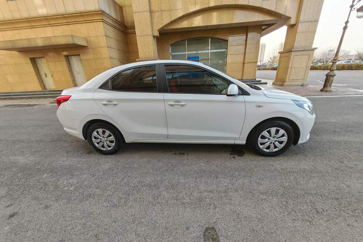 Used Hyundai Verna (older generation) 2017 1.4L Manual Refreshed Version China VI Standard Exterior 3