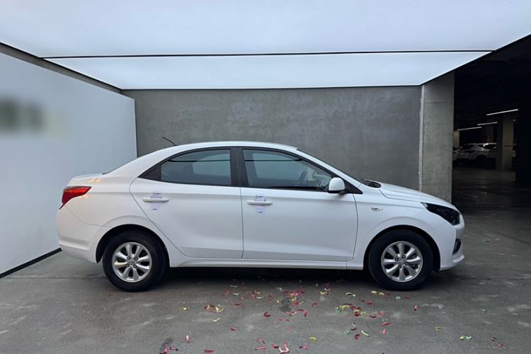 Used Hyundai Verna (older generation) 2017 1.4L Manual Huancai Edition China VI Exterior 3