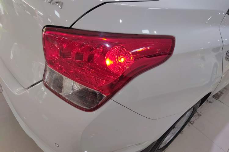 Used Hyundai Verna (older generation) 2017 1.4L Automatic YueXiang Edition China V-standard Exterior 3
