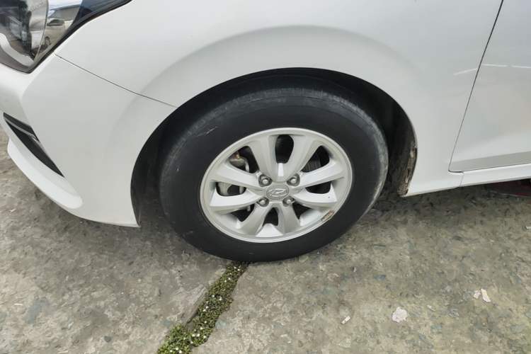Used Hyundai Verna (older generation) 2017 1.4L Manual Huancai Edition China V Standard Exterior 4