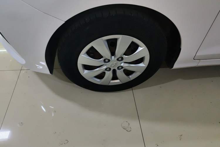 Used Hyundai Verna (older generation) 2017 1.4L Manual Refreshed Version China V Standard Exterior 4