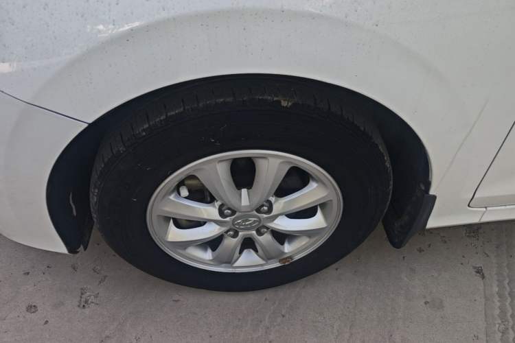 Used Hyundai Verna (older generation) 2017 1.4L Manual Huancai Edition China VI Exterior 4