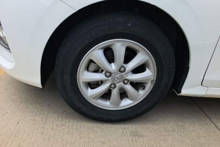 Used Hyundai Verna (older generation) 2017 1.4L Manual Huancai Edition China V Standard Exterior 4