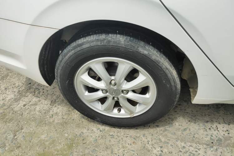 Used Hyundai Verna (older generation) 2017 1.4L Manual Huancai Edition China V Standard Exterior 5