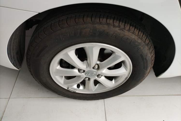 Used Hyundai Verna (older generation) 2017 1.4L Manual Huancai Edition China V Standard Exterior 5