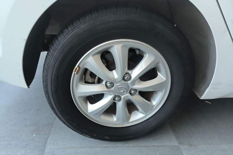 Used Hyundai Verna (older generation) 2017 1.4L Manual Huancai Edition China VI Exterior 5