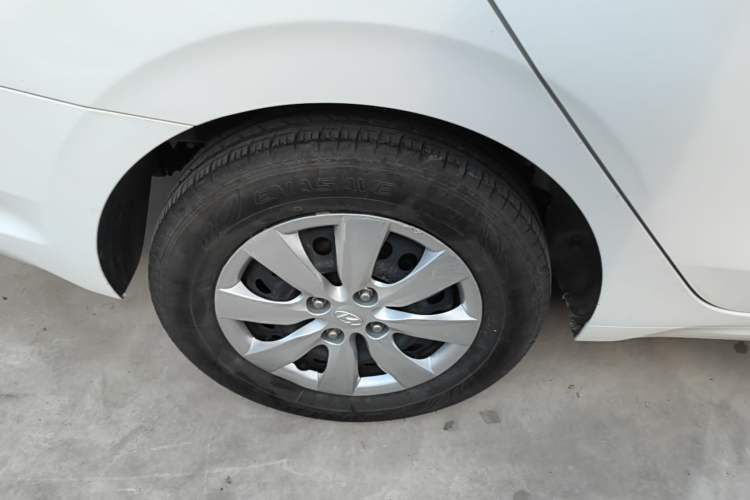 Used Hyundai Verna (older generation) 2017 1.4L Manual Refreshed Version China VI Standard Exterior 5