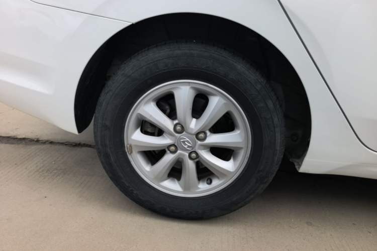 Used Hyundai Verna (older generation) 2017 1.4L Manual Huancai Edition China V Standard Exterior 5