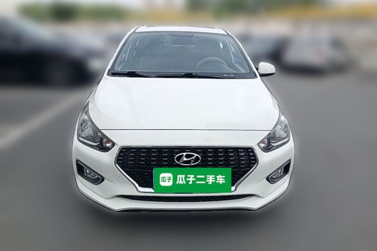 Used Hyundai Verna (older generation) 2017 1.4L Manual Colorful Skyroof Version China V Standard Front