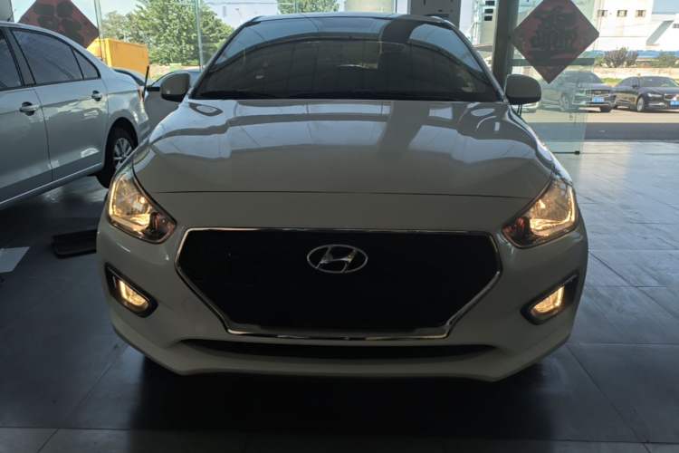 Used Hyundai Verna (older generation) 2017 1.4L Manual Huancai Edition China VI Front