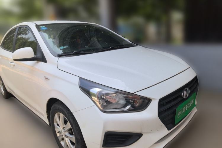 Used Hyundai Verna (older generation) 2017 1.4L Manual Refreshed Version China V Standard Front Right 45 Deg