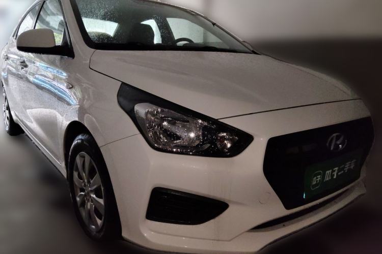 Used Hyundai Verna (older generation) 2017 1.4L Manual Refreshed Version China V Standard Front Right 45 Deg