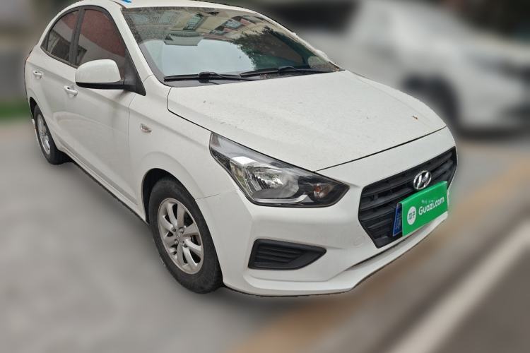 Used Hyundai Verna (older generation) 2017 1.4L Manual Refreshed Version China V Standard Front Right 45 Deg