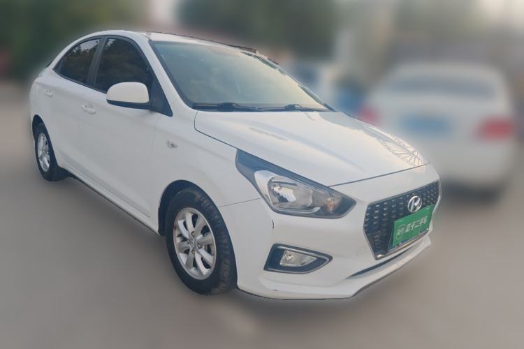 Used Hyundai Verna (older generation) 2017 1.4L Manual Huancai Edition China V Standard Front Right 45 Deg