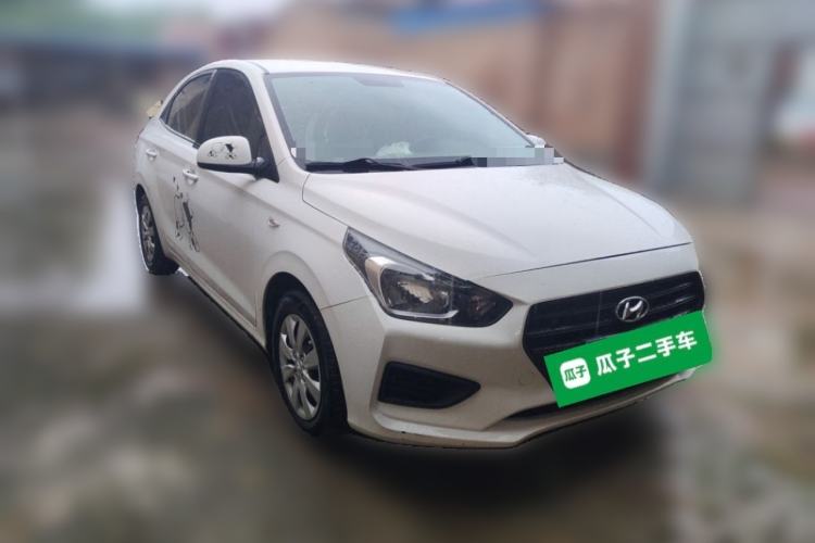 Used Hyundai Verna (older generation) 2017 1.4L Manual Refreshed Version China VI Standard Front Right 45 Deg
