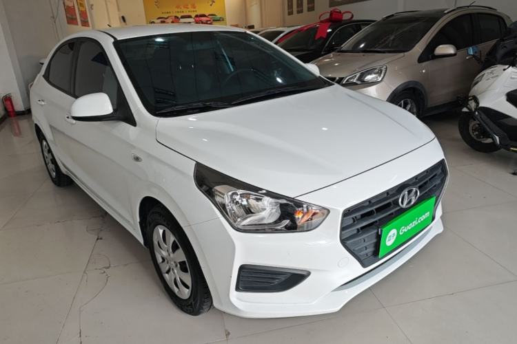 Used Hyundai Verna (older generation) 2017 1.4L Manual Refreshed Version China V Standard Front Right 45 Deg