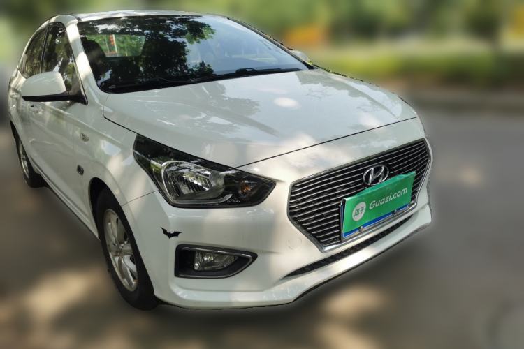 Used Hyundai Verna (older generation) 2017 1.4L Automatic YueXiang Connected Version China V Standard Front Right 45 Deg