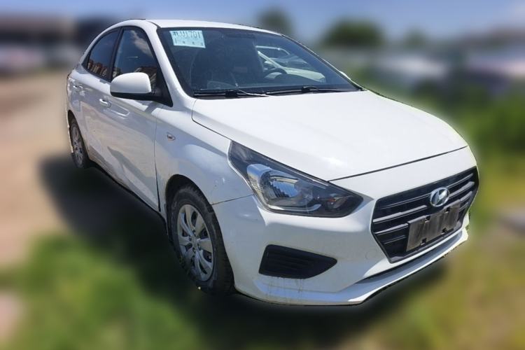 Used Hyundai Verna (older generation) 2017 1.4L Manual Refreshed Version China V Standard Front Right 45 Deg