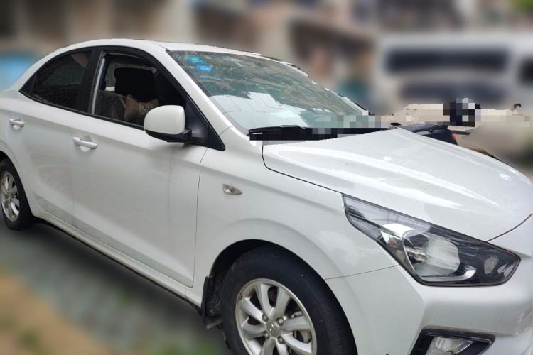 Used Hyundai Verna (older generation) 2017 1.4L Automatic YueXiang Edition China V-standard Front Right 45 Deg