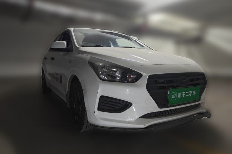 Used Hyundai Verna (older generation) 2017 1.4L Manual Refreshed Version China V Standard Front Right 45 Deg