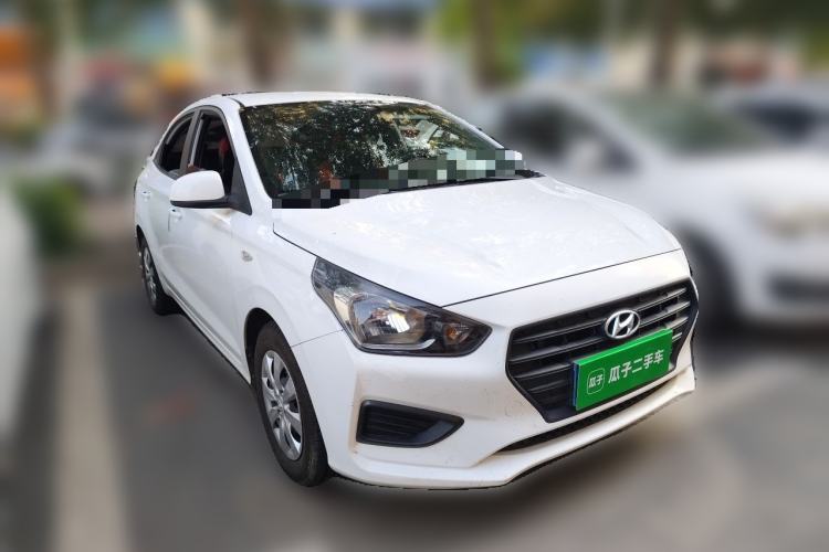 Used Hyundai Verna (older generation) 2017 1.4L Manual Refreshed Version China V Standard Front Right 45 Deg