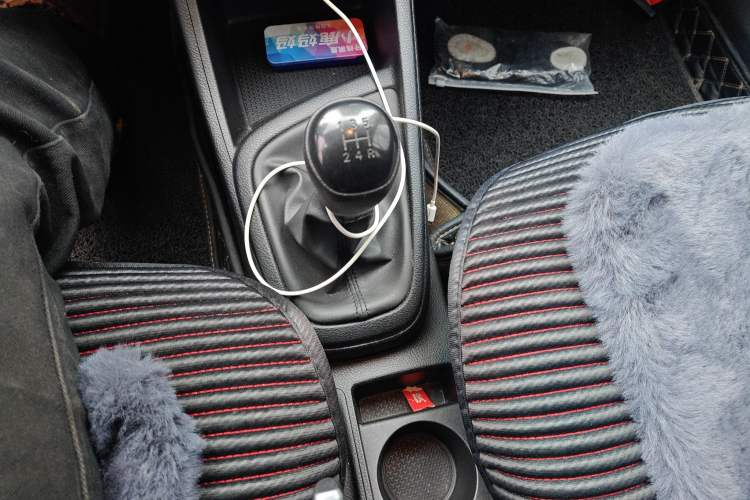 Used Hyundai Verna (older generation) 2017 1.4L Manual Refreshed Version China V Standard Gear Lever