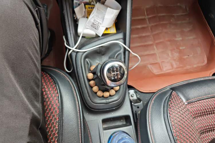 Used Hyundai Verna (older generation) 2017 1.4L Manual Huancailian Connected Version China V Standard Gear Lever
