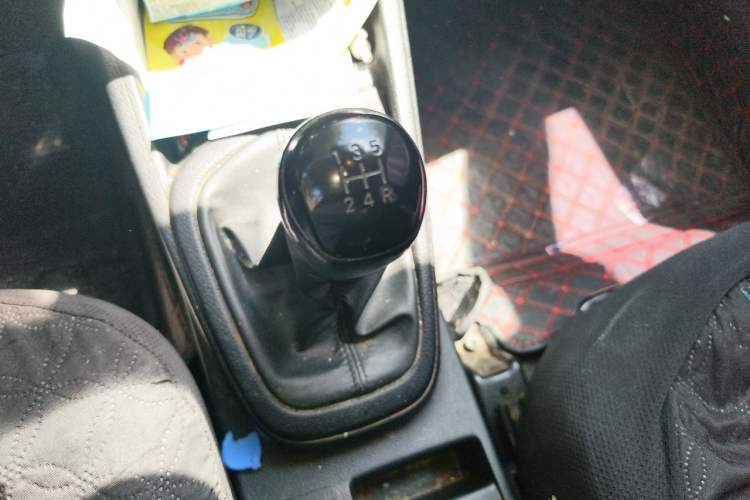 Used Hyundai Verna (older generation) 2017 1.4L Manual Refreshed Version China V Standard Gear Lever