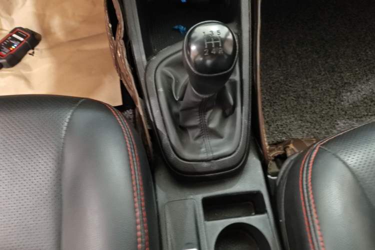 Used Hyundai Verna (older generation) 2017 1.4L Manual Refreshed Version China V Standard Gear Lever
