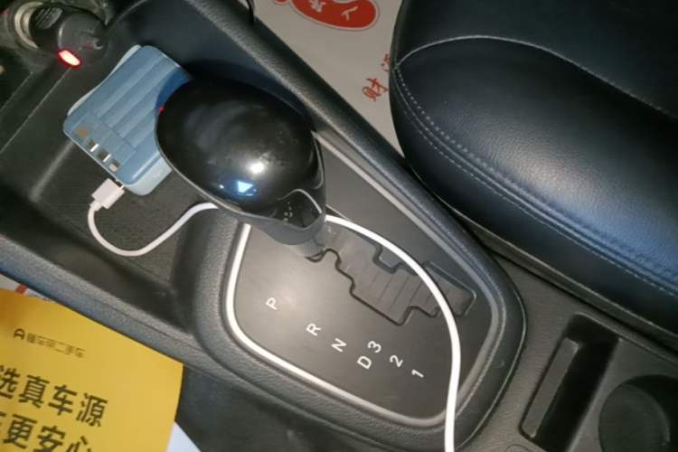 Used Hyundai Verna (older generation) 2017 1.4L Automatic YueXiang Edition China V-standard Gear Lever