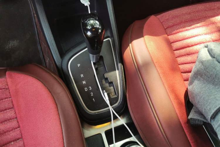 Used Hyundai Verna (older generation) 2017 1.4L Automatic YueXiang Connected Version China V Standard Gear Lever