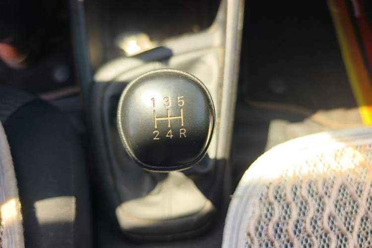Used Hyundai Verna (older generation) 2017 1.4L Manual Refreshed Version China V Standard Gear Lever