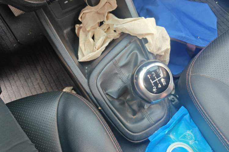 Used Hyundai Verna (older generation) 2017 1.4L Manual Huancai Edition China V Standard Gear Lever