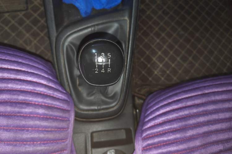 Used Hyundai Verna (older generation) 2017 1.4L Manual Refreshed Version China V Standard Gear Lever