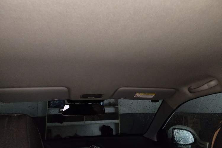 Used Hyundai Verna (older generation) 2017 1.4L Manual Refreshed Version China V Standard Headliner