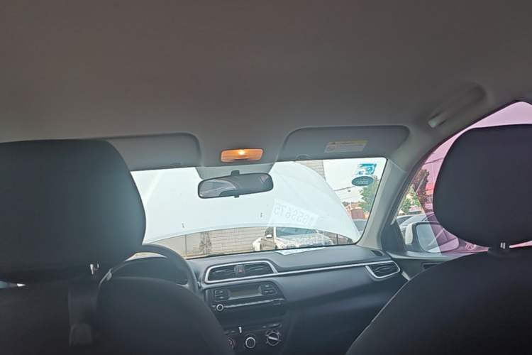 Used Hyundai Verna (older generation) 2017 1.4L Manual Refreshed Version China V Standard Headliner