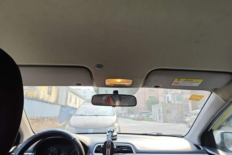 Used Hyundai Verna (older generation) 2017 1.4L Manual Huancailian Connected Version China V Standard Headliner