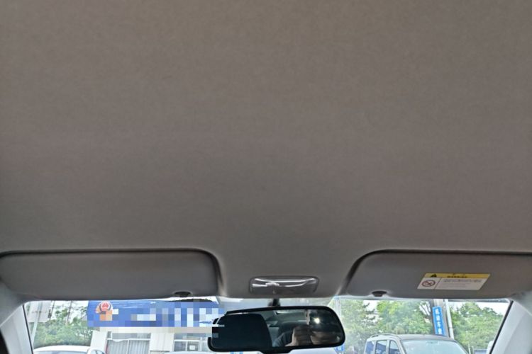Used Hyundai Verna (older generation) 2017 1.4L Manual Refreshed Version China VI Standard Headliner