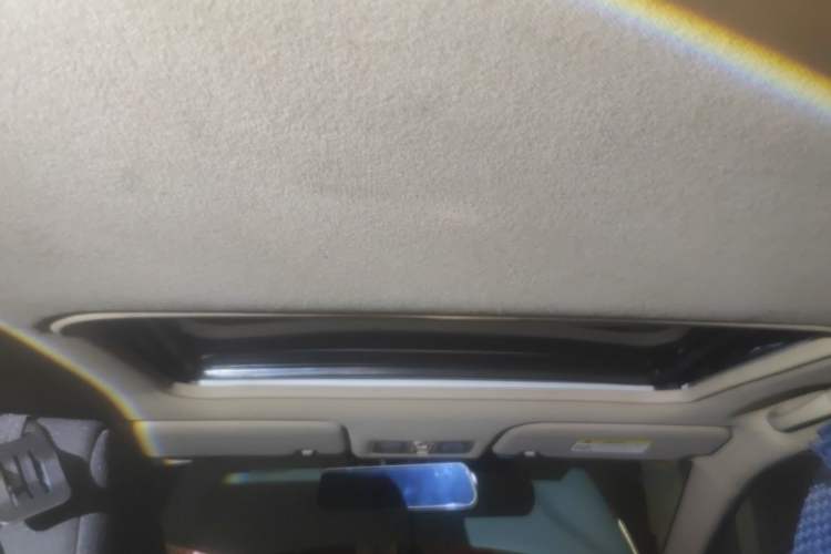 Used Hyundai Verna (older generation) 2017 1.4L Automatic YueXiang Edition China V-standard Headliner