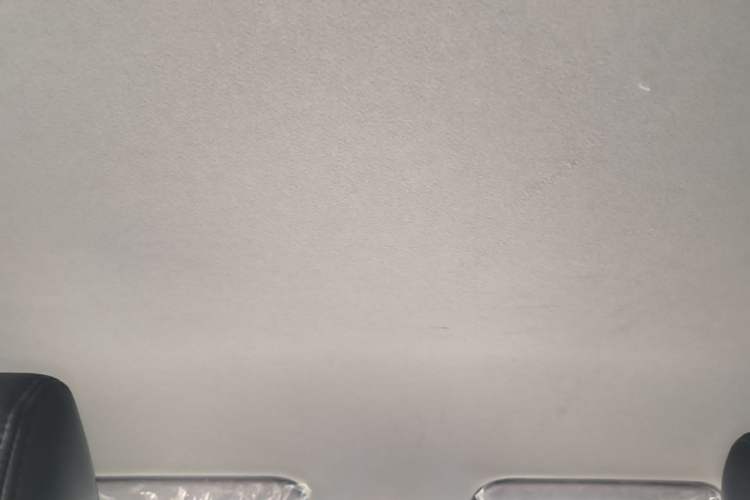 Used Hyundai Verna (older generation) 2017 1.4L Manual Refreshed Version China VI Standard Headliner