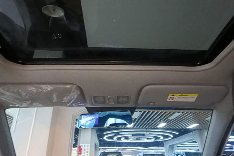 Used Hyundai Verna (older generation) 2017 1.4L Automatic YueXiang Edition China V-standard Headliner