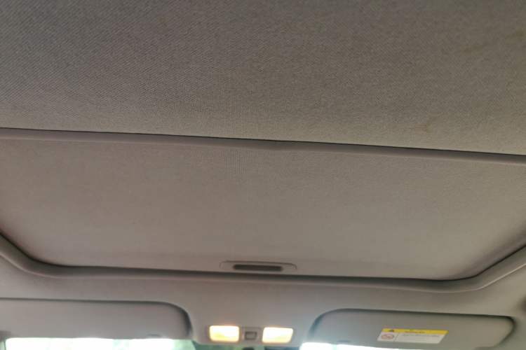 Used Hyundai Verna (older generation) 2017 1.4L Automatic YueXiang Connected Version China V Standard Headliner