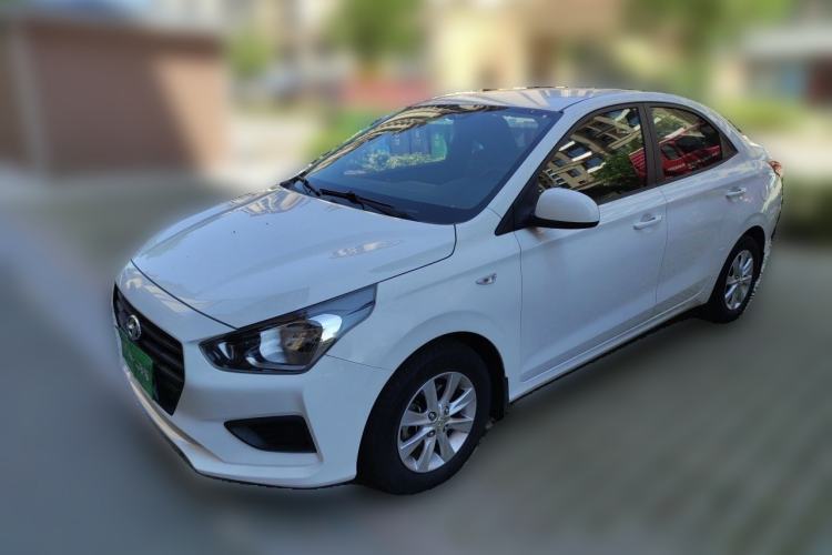 Hyundai Verna (older generation) 2017 1.4L Manual Refreshed Version China V Standard مستعملة Guazi used car, China used car export, Used car for sale, Used  cars, Cheapest cars for sale