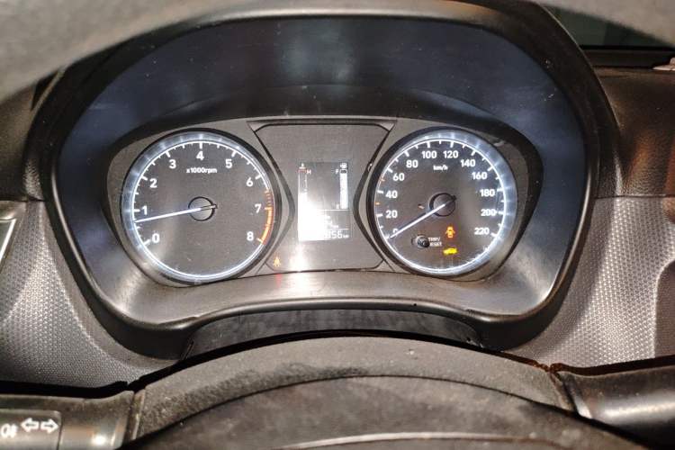 Used Hyundai Verna (older generation) 2017 1.4L Manual Colorful Skyroof Version China V Standard Instrument Cluster